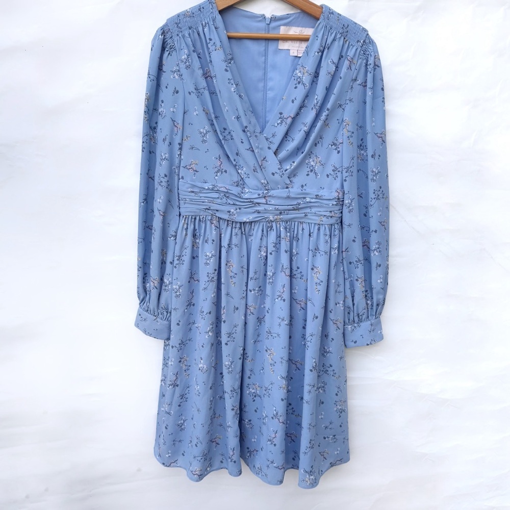 Gal meets glam // Kelsey dress in periwinkle blue floral print dress size 4 jun2